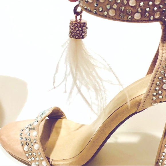 Feather & Bling Heels - New - Picture 3 of 7